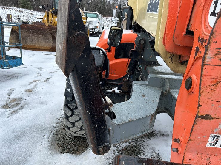 2006-jlg-g12-55a-image-12