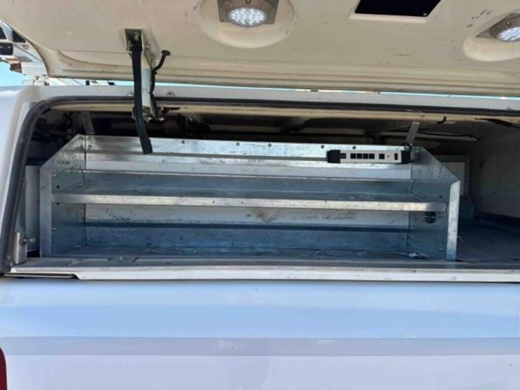 2011-chevrolet-2500-image-15