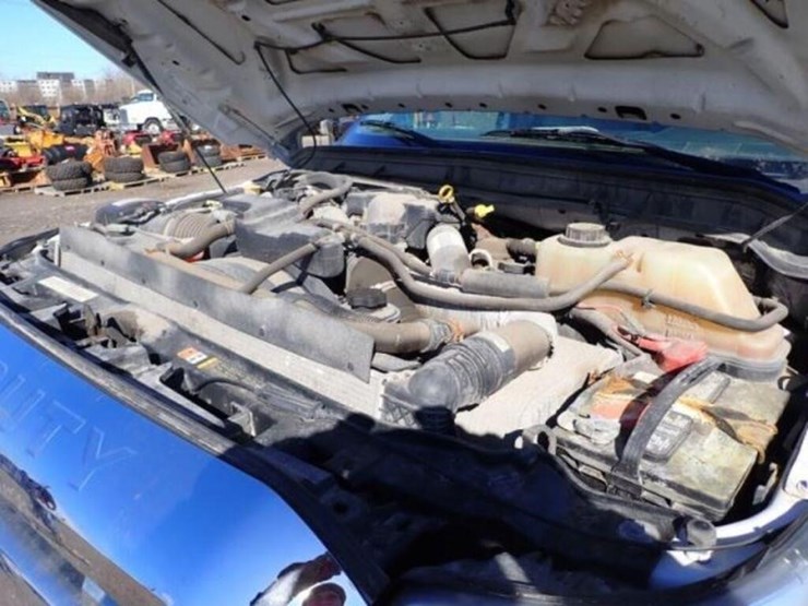 2016-ford-f350-xlt-image-21