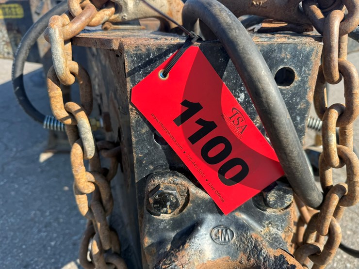 #1099-•-butler-26'-equipment-trailer-image-22