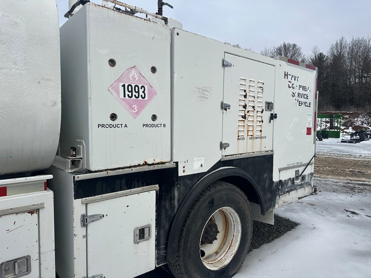 1995-international-8100-image-19