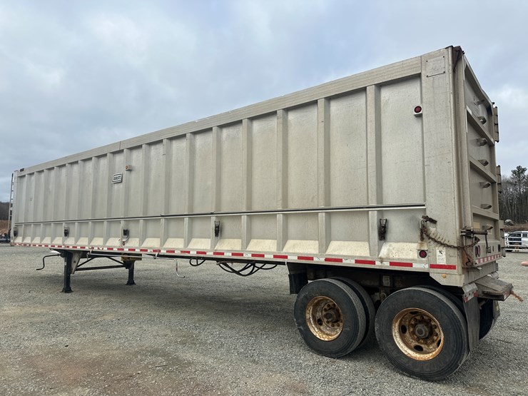 2008-massey-ferguson-8-image-3