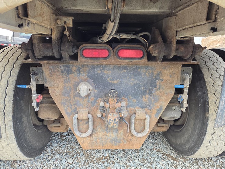 2006-massey-ferguson-8-image-26