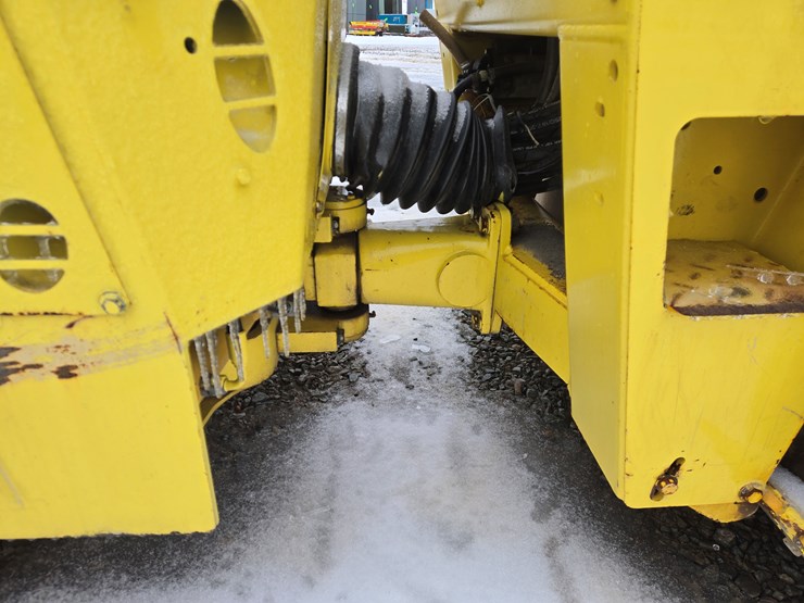 2004-bomag-bw120ad-4-image-19