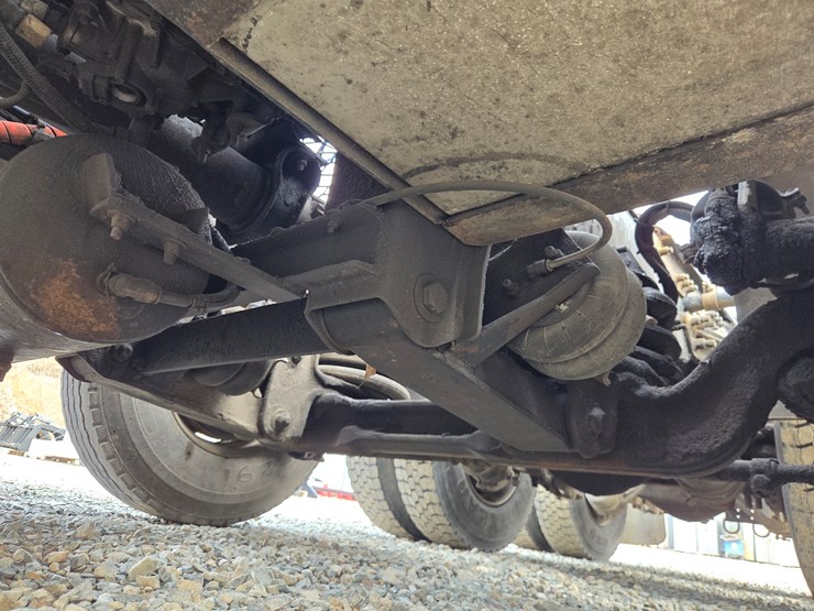 2007-massey-ferguson-8-image-38