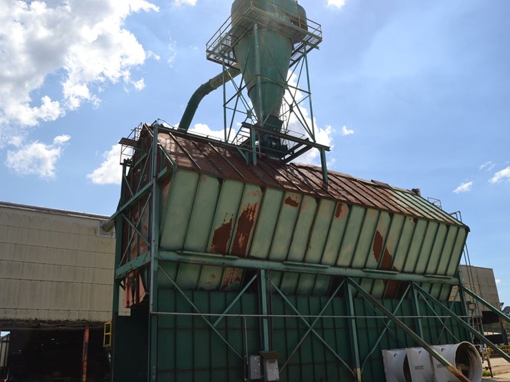 approx-120-unit-4-section-chip-bin-w/-15hp-hydralic-power-pack-w/-steps-&-catwalk-image-7