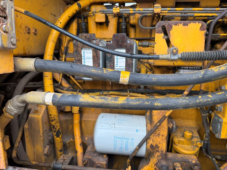 john-deere-850-image-34