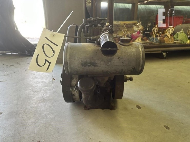 vintage-hit-&-miss-engine-image-3