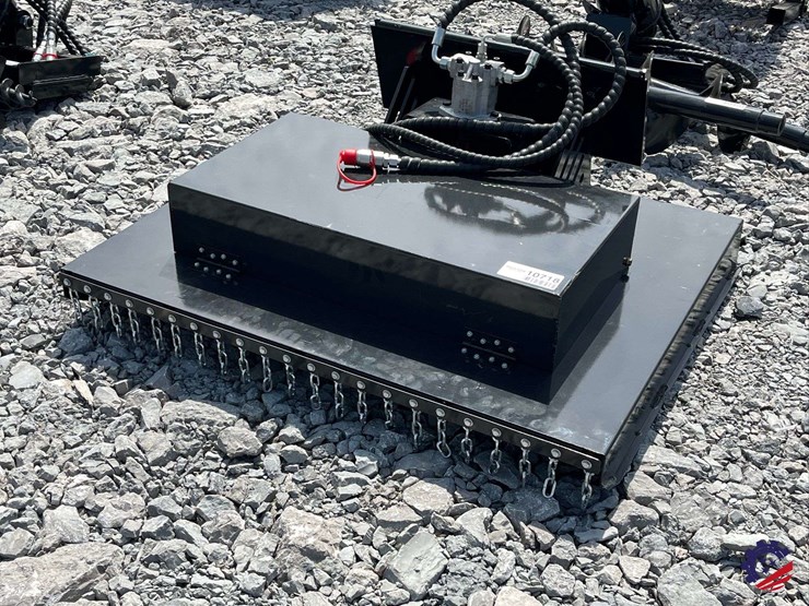 unused-2026-ce-43"-flail-mower-attachment-image-1