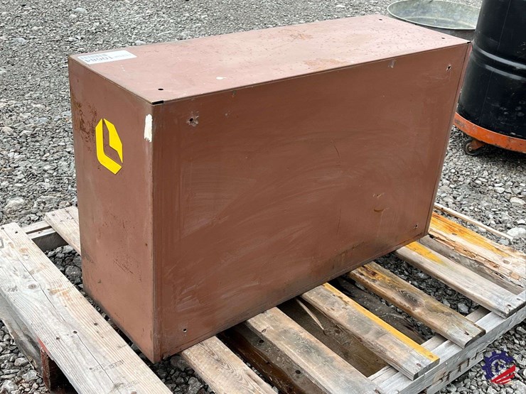 steel-nuts-&-bolts-organizer-shelf-image-2