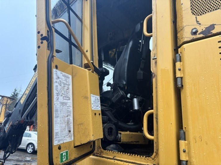 2017-tigercat-lx830d-image-29