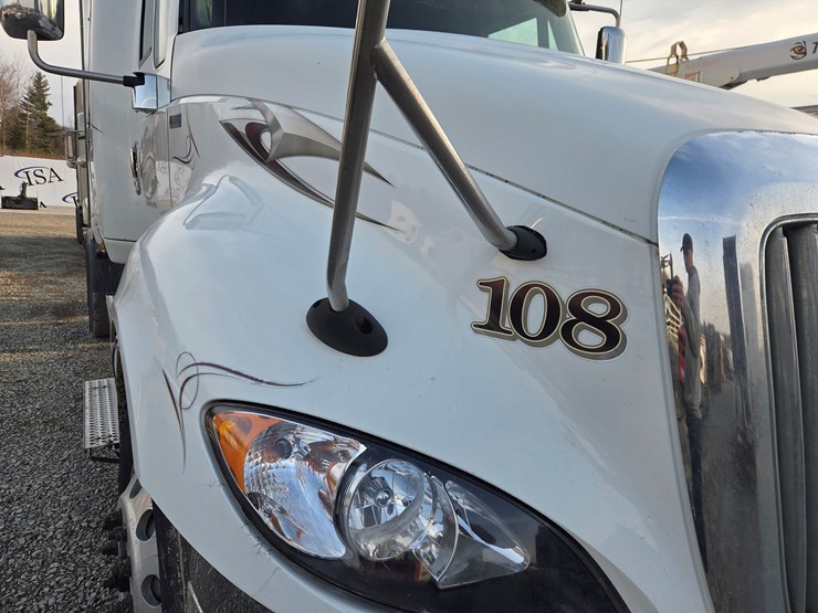 2013-international-prostar-image-11