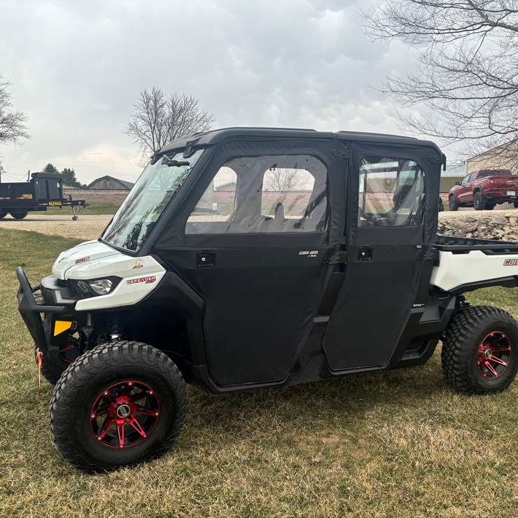 #2311 • 2023 Can-Am HD 9 Defender XT 4x4 UTV