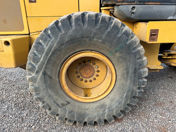 2005-deere-544j-image-49