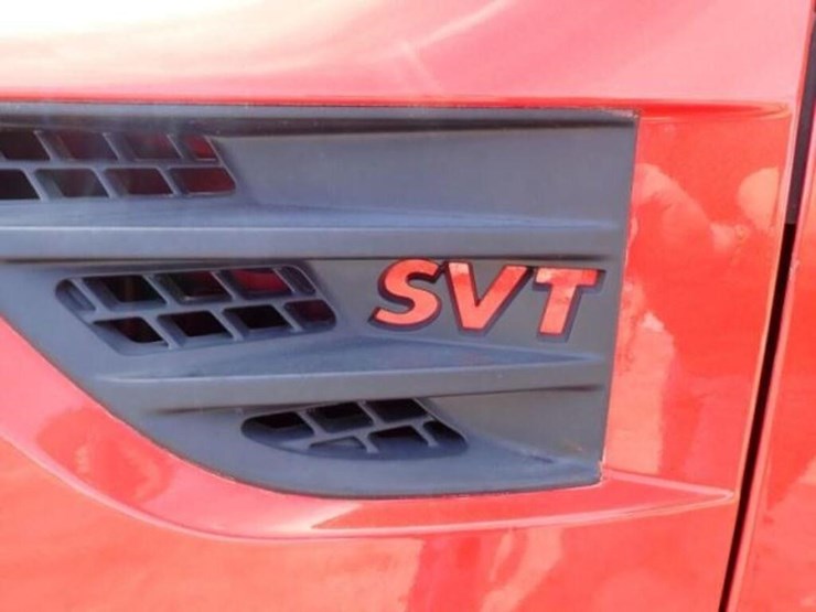 2010-ford-f150-raptor-image-23