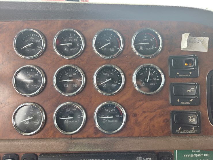 2007-peterbilt-579-image-67