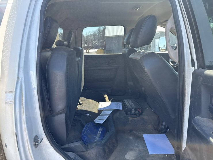 #1065-•-2013-ram-5500-heavy-duty-service-truck-image-19