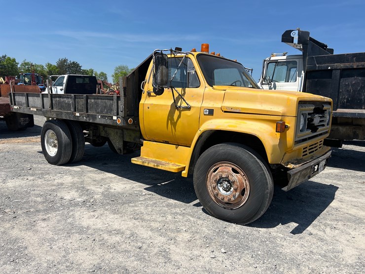 1984-chevrolet-c60-image-1