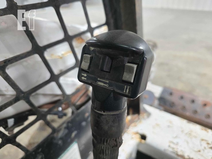 2007-bobcat-s175-image-16