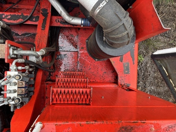 madill-3800c-image-33