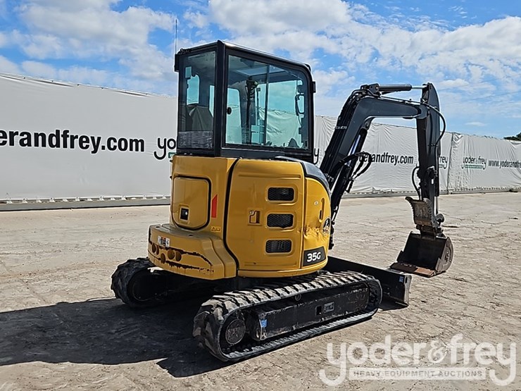 2022-deere-35g-image-4