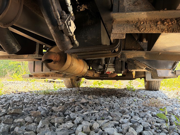 2003-caterpillar-c7-image-25