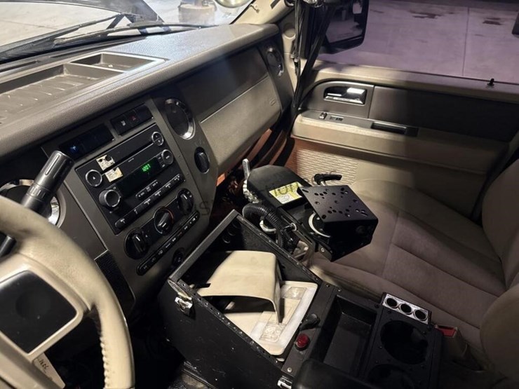 2014-ford-expedition-image-22