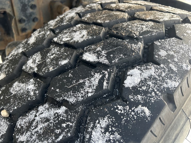 2005-international-7600-image-78