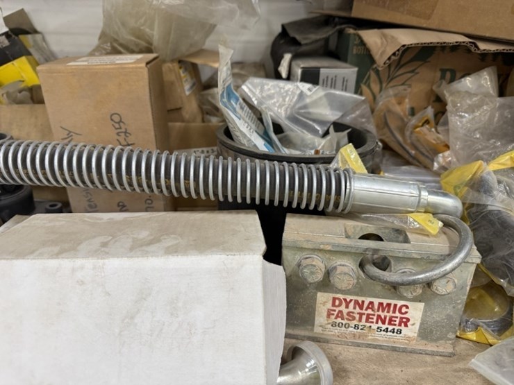 caterpillar-335-image-27