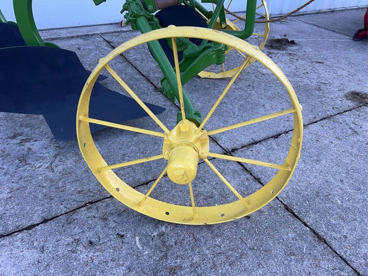 john-deere-2-image-13