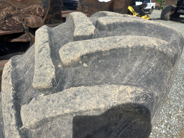 deere-1110e-image-121