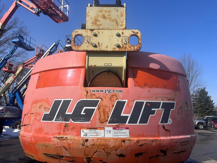 2011-jlg-660sj-image-16