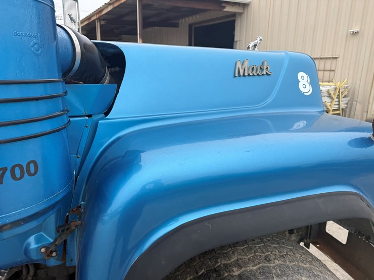 mack-rd686s-image-25