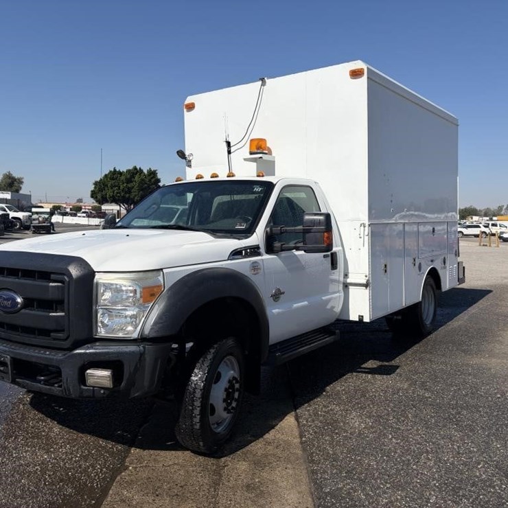 2012 FORD F550