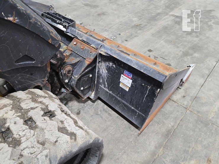 2020-jcb-3ts-8t-image-11