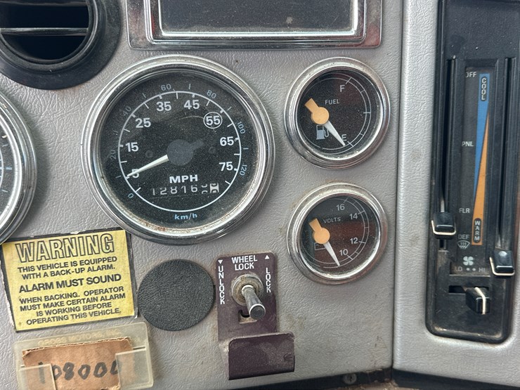 1997-massey-ferguson-8-image-30