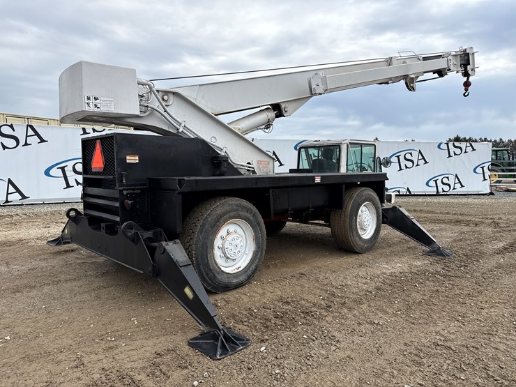 massey-ferguson-8-image-5