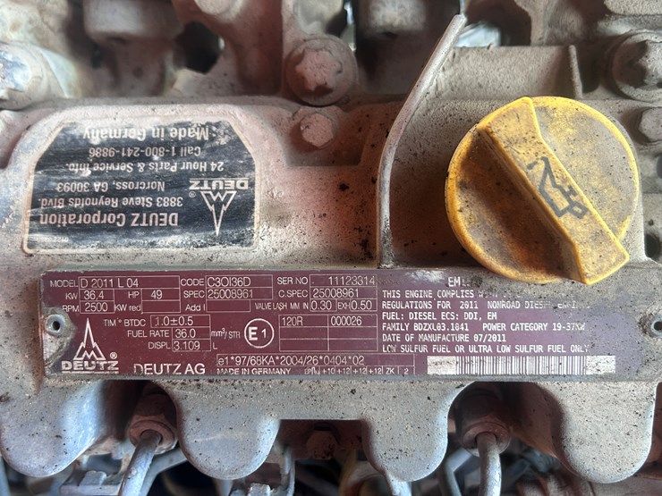 2011-jlg-660sj-image-49