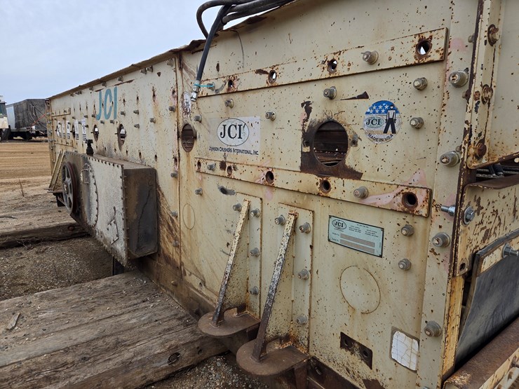 #4976-•-jci-20'x6'-triple-deck-screener-image-11