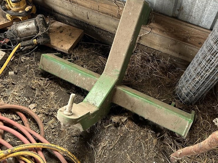 3-point-receiver-hitch-image-1