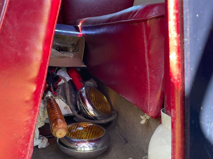 1948-ford-super-deluxe-convertible-image-51