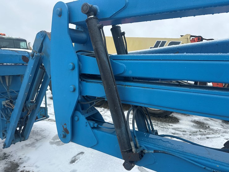 2005-massey-ferguson-8-image-47