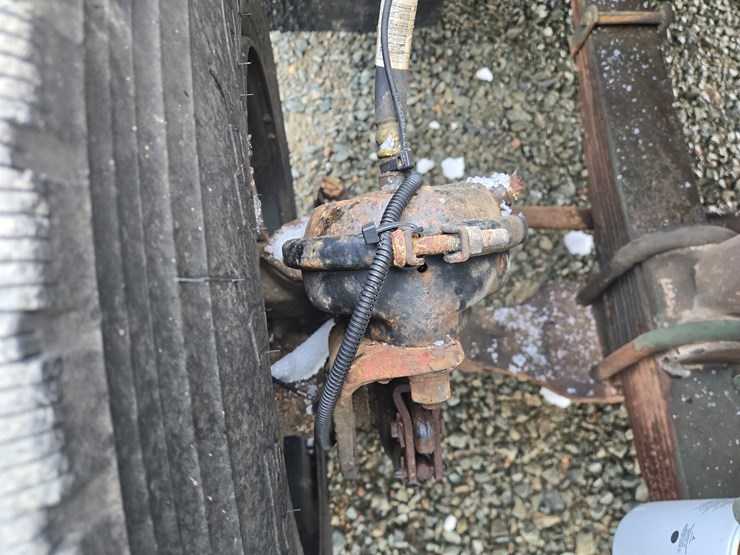 1992-massey-ferguson-8-image-44