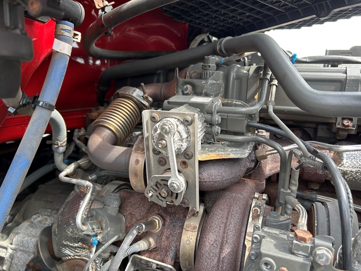 2015-kenworth-t680-image-52