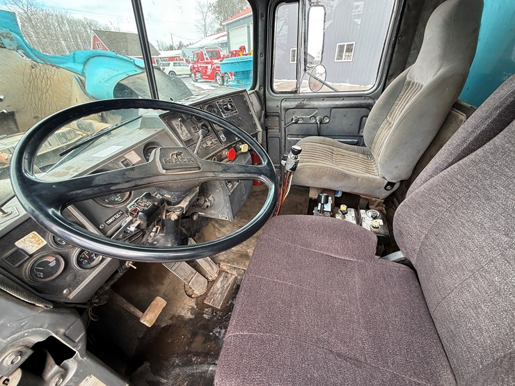 #1056-•-1989-mack-quad-axle-dump-truck-image-46