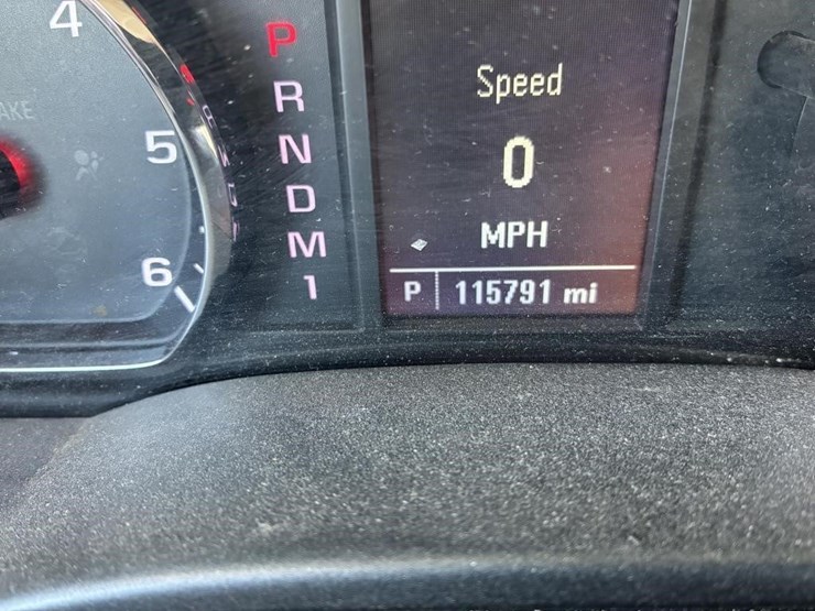 2016-chevrolet-silverado-2500-image-13