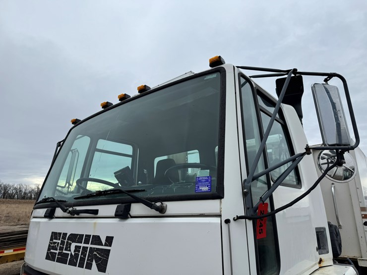 1997-elgin-eagle-e-image-9