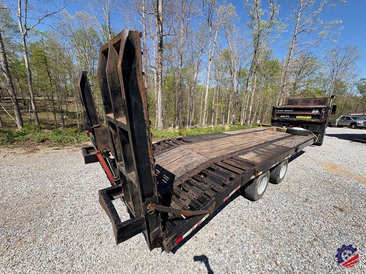 1998-cherokee-r20-20+5-dual-t/a-tag-trailer-image-9