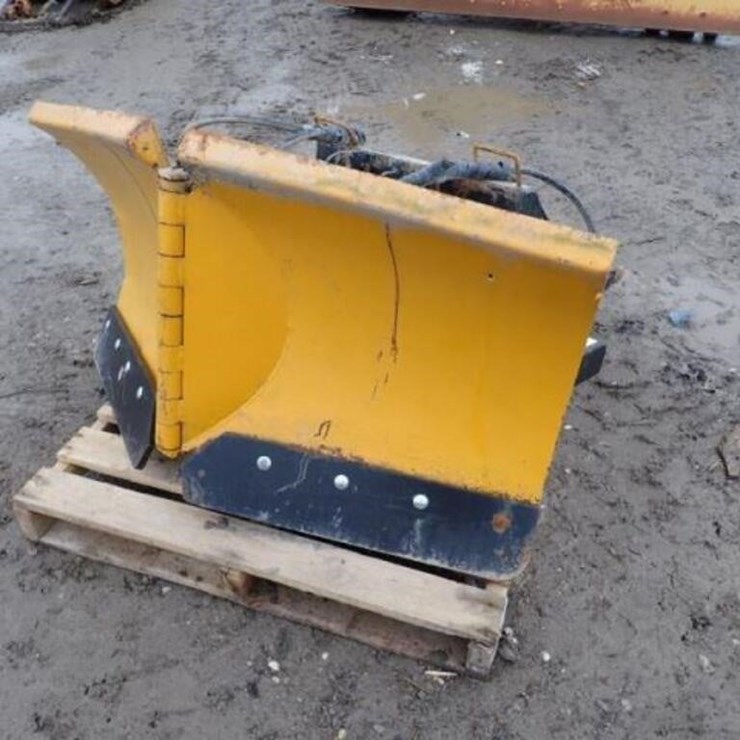 Trackless Hydraulic V-Plow