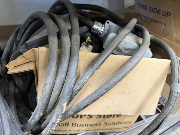 caterpillar-335-image-9